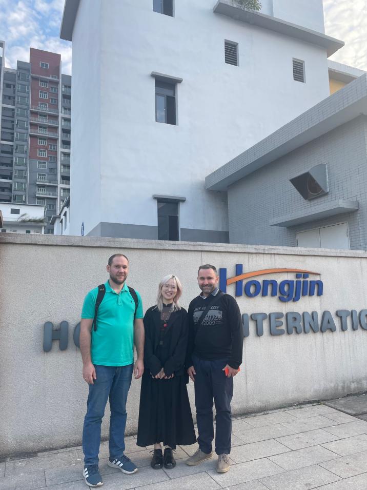 Welcome Customers From The Russian Federation To Visit The Operation of Our Tensile Machine Series Machines